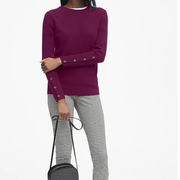 Banana Republic Sweaters - NWT Banana Rep Italian Merrino Blend Sweater S 775